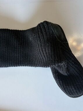 UGG Womens Black Ribbed Cushioned Knit ugg boots with buttons - Black